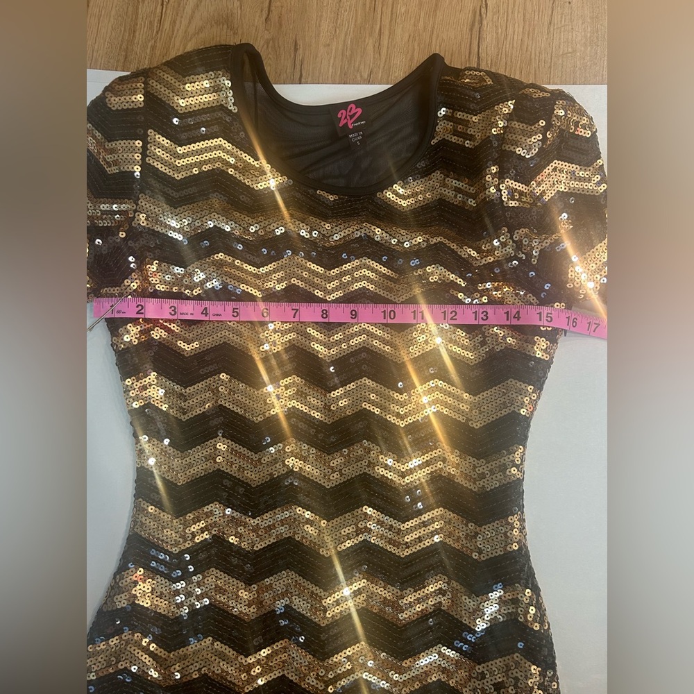 2B Bebe Gold & Black Chevron Sequin Bodycon mesh back Mini Dress Small - Picture 10 of 12